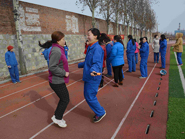 工会组织庆祝“三八”妇女节活动